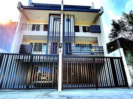 4 Bedroom House for sale in Holy Family School of Quezon City, Quezon City, Quezon City