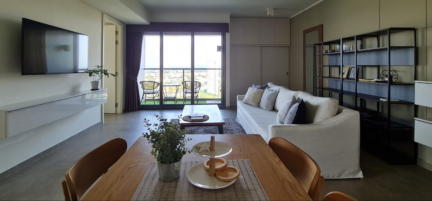2 Bedroom Apartment For Rent At Zire Wongamat