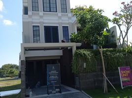 4 Bedroom Villa for sale in Kenjeran, Surabaya, Kenjeran