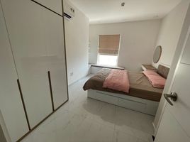 3 Schlafzimmer Appartement zu vermieten im Intresco Plaza, Ward 8