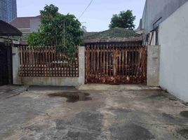 6 Bedroom House for sale in Dukuhpakis, Surabaya, Dukuhpakis