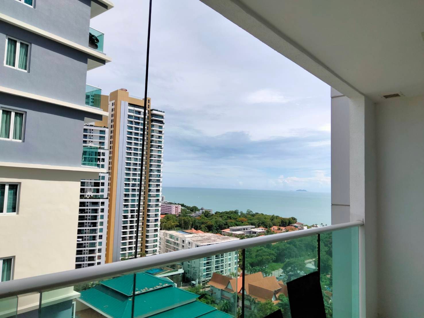 2 Bedroom Apartment For Rent At Cosy Beach View