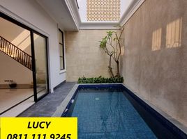 4 Bedroom Villa for sale in Ciputat, Tangerang, Ciputat