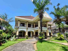 8 Kamar Vila for sale in Bali, Mengwi, Badung, Bali