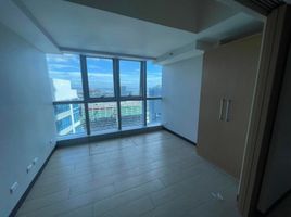 2 Bedroom Condo for rent at Uptown Parksuites, Makati City