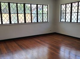 4 chambre Villa for sale in Makati City, Southern District, Makati City