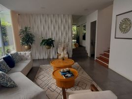 3 Habitación Villa en venta en Cali, Valle Del Cauca, Cali