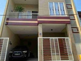 6 Bedroom House for sale in Surabaya, East Jawa, Jambangan, Surabaya