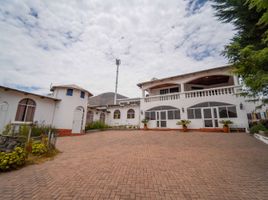 6 Bedroom House for sale in Ecuador, San Antonio, Quito, Pichincha, Ecuador