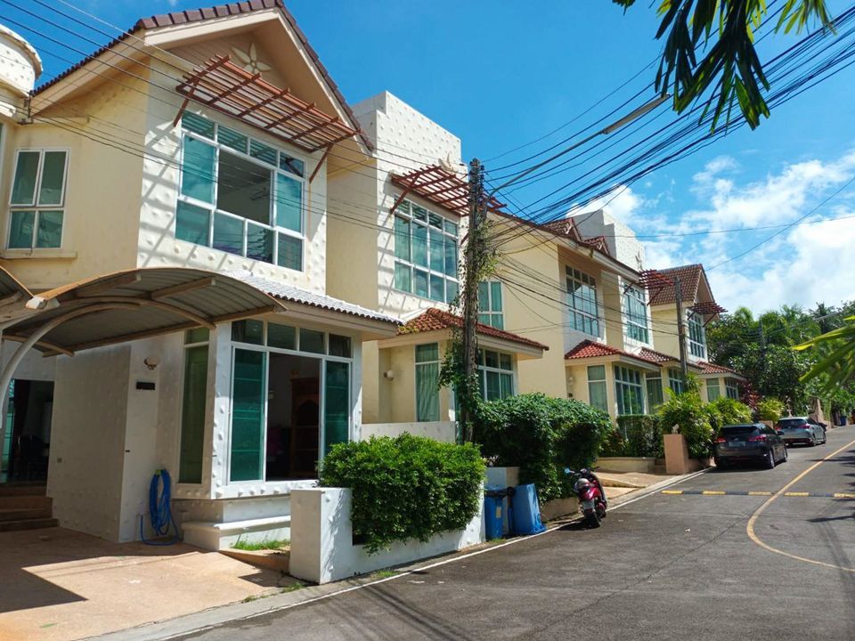 3 Bedroom Townhouse For Rent In Rawai, Phuket