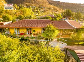 6 Bedroom House for sale in Melipilla, Santiago, Curacavi, Melipilla