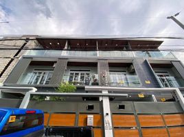 5 Bedroom House for sale in Holy Family School of Quezon City, Quezon City, Quezon City