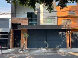 3 Schlafzimmer Villa zu verkaufen in Coyoacan, Mexico City, Coyoacan