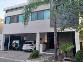 4 Habitación Casa en venta en Monterrey, Nuevo León, Monterrey