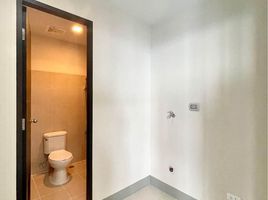 1 Bedroom Condo for rent at Uptown Parksuites, Makati City