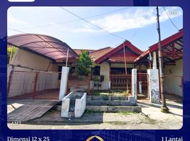 4 Kamar Vila for sale in Surabaya, East Jawa, Rungkut, Surabaya