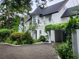 6 Bedroom House for sale in Medistra Hospital, Mampang Prapatan, Cilandak