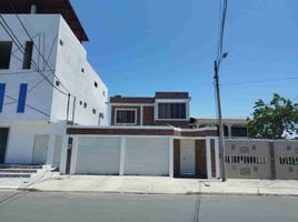 4 Bedroom Villa for sale in Hospital De La Libertad, Jose Luis Tamayo Muey, Salinas