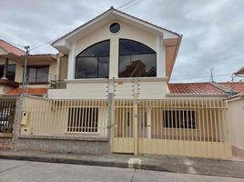 4 Bedroom House for sale in Cathedral of the Immaculate Conception, Cuenca, Cuenca, Cuenca