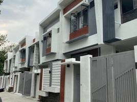 3 Bedroom Villa for sale in Roosevelt LRT-1, Quezon City, Quezon City