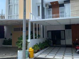 4 Kamar Vila for sale in Husein Sastranegara International Airport, Andir, Coblong