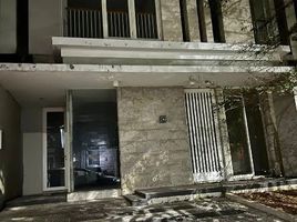 5 Bedroom House for sale in Surabaya, East Jawa, Lakarsantri, Surabaya