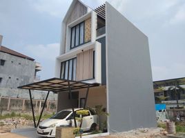 5 Bedroom House for sale in Medistra Hospital, Mampang Prapatan, Pasar Minggu