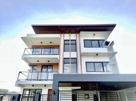 5 Bedroom Villa for sale in Cainta, Rizal, Cainta