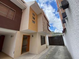 3 Bedroom House for sale in Cathedral of the Immaculate Conception, Cuenca, Cuenca, Cuenca