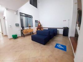 400 m² Office for rent in Parque de los Pies Descalzos, Medellín, Medellín