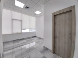 44 m² Office for rent in Ecuador, Daule, Daule, Guayas, Ecuador