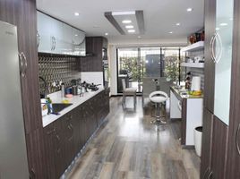 4 Bedroom Villa for sale in Bogota, Cundinamarca, Bogota