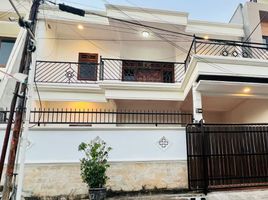 5 Kamar Vila for sale in Lakarsantri, East Jawa, Lakarsantri, Surabaya, East Jawa, Indonesia