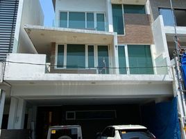 3 Bedroom Townhouse for rent at MAHOGANY PLACE III, Taguig City