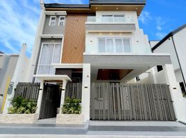 7 Bedroom House for sale at Greenwoods Executive Village, Pasig City