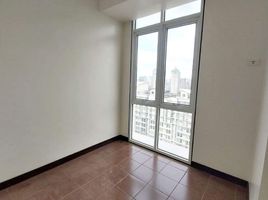  Apartment for sale at San Lorenzo Place, Makati City