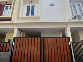 3 Bedroom House for sale in Wonocolo, Surabaya, Wonocolo