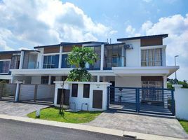 4 Bilik Tidur Rumah for sale in Labu, Sepang, Labu