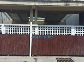 4 Bedroom House for sale in Dukuhpakis, Surabaya, Dukuhpakis