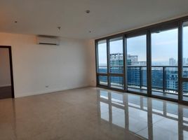 3 Bedroom Condo for rent at The Suites at One Bonifacio High Street, Taguig City