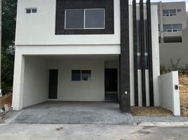 Maison 3 chambre à vendre à Santiago, Nuevo Leon, Santiago