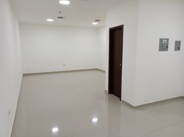 53 제곱미터입니다 Office for sale in 다일, 과야, Daule, 다일