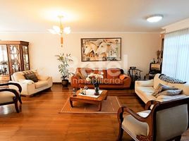 5 Habitación Villa en venta en Calderón Park, Cuenca, Cuenca, Cuenca