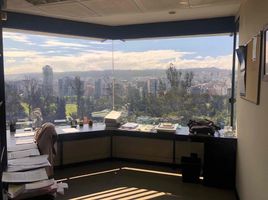 190 SqM Office for sale in Basilica of the National Vow, Quito, Quito, Quito