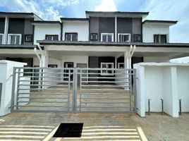 4 Bedroom House for sale in Labu, Sepang, Labu