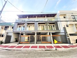 5 Bedroom House for sale in Holy Family School of Quezon City, Quezon City, Quezon City