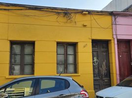 4 Bedroom House for sale in Cerro San Cristobal, Santiago, Santiago, Santiago