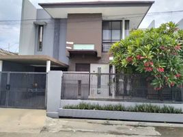 5 Bedroom Villa for sale in Kenjeran, Surabaya, Kenjeran