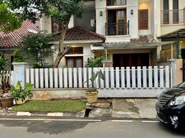 4 Bedroom House for sale in Universitas Katolik Indonesia Atma Jaya, Tanah Abang, Kebayoran Lama