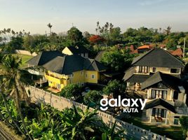 9 chambre Villa for sale in Sukawati, Gianyar, Sukawati